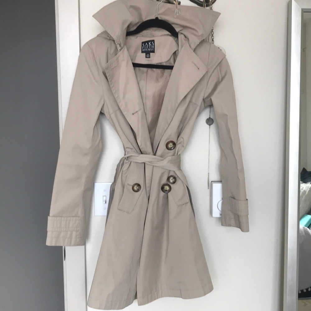 ❗️SOLD❗️Saks fifth avenue trench coat
